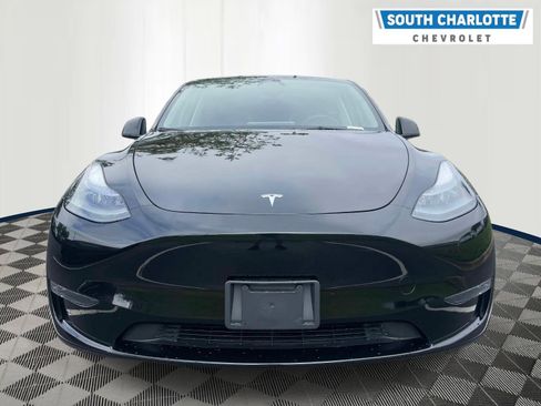 Used 2023 Tesla Model Y Long Range AWD/4WD image 2