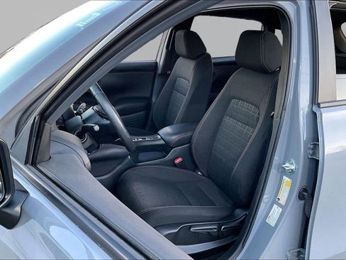 Used 2024 Honda HR-V Sport image 17