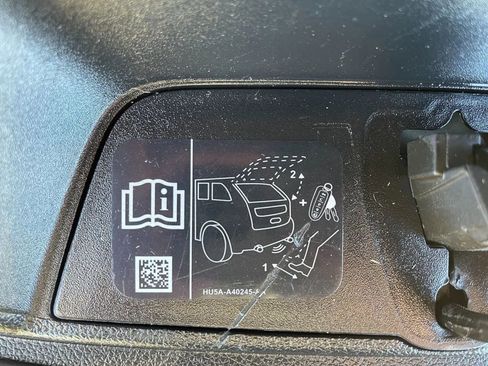 Used 2019 Ford Explorer Limited w/ Class III Trailer Tow Package image 13