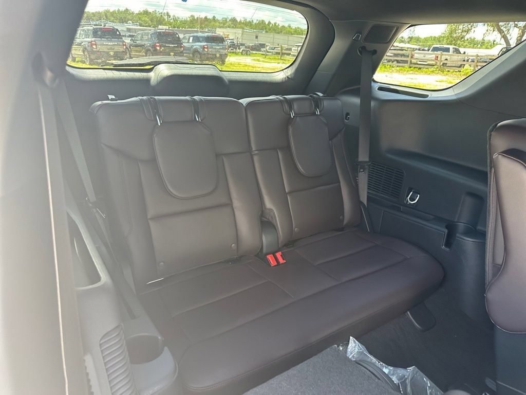 New 2026 Ford Explorer Platinum RWD image 28