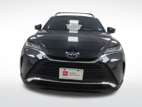 Certified 2022 Toyota Venza XLE image 4