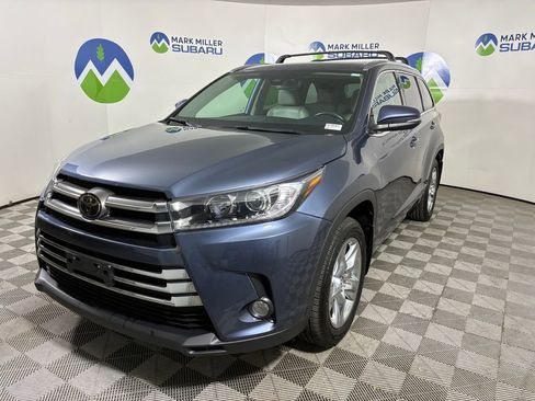 Used 2018 Toyota Highlander AWD V6 image 37