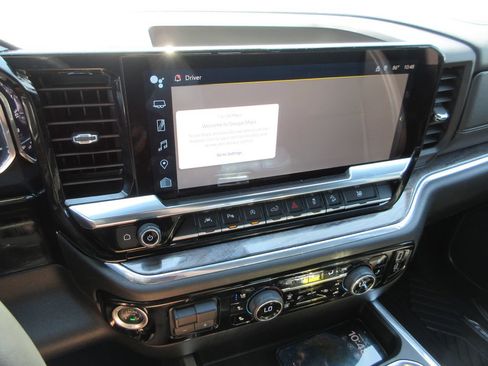 Certified 2024 Chevrolet Silverado 1500 LTZ AWD/4WD image 34