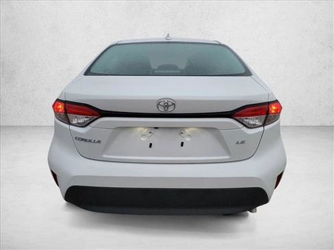 Used 2025 Toyota Corolla LE image 6
