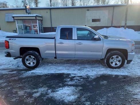 Used 2018 Chevrolet Silverado 1500 LT w/ All Star Edition image 4
