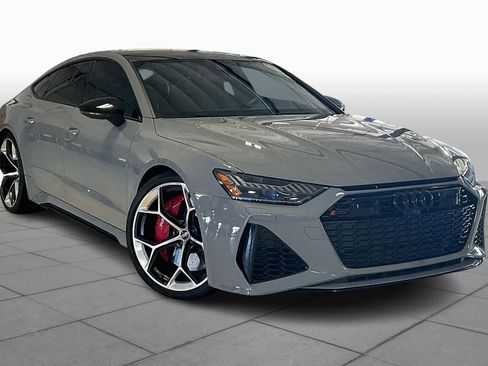 Used 2024 Audi RS 7 Performance w/ Black Optic Package image 3