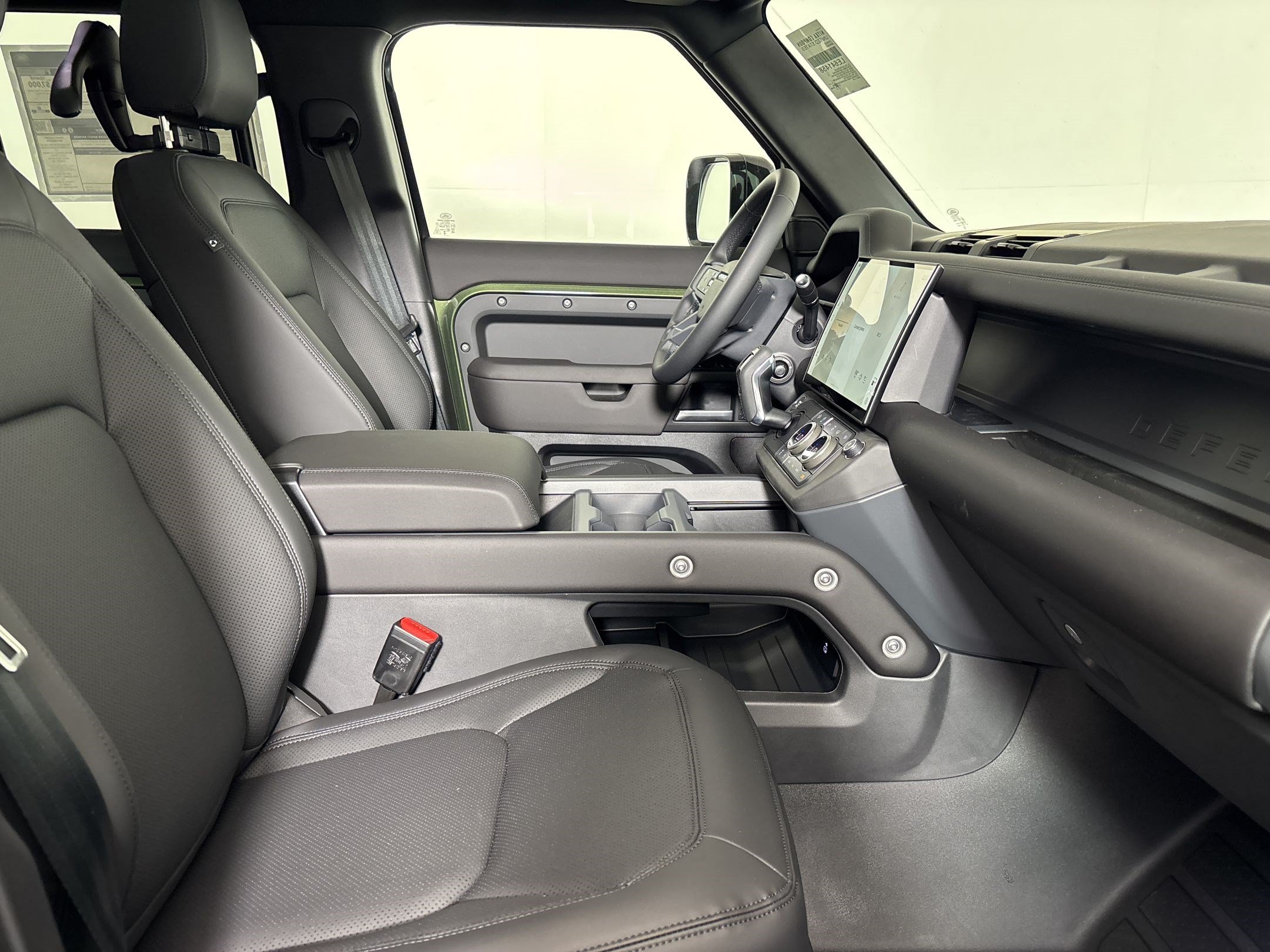 New 2026 Land Rover Defender 110 S AWD/4WD image 25