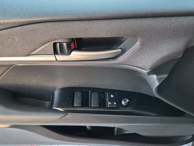 Used 2025 Toyota Camry LE FWD image 18