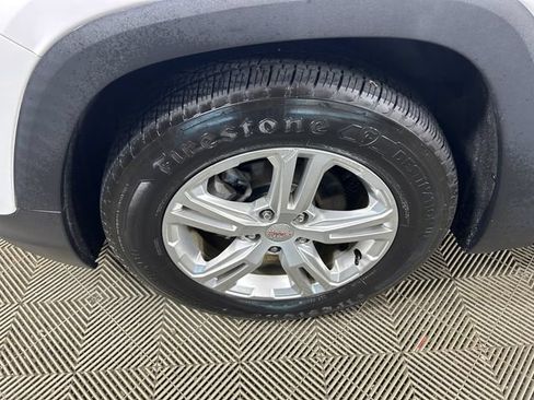 Used 2020 GMC Terrain SLE FWD image 11