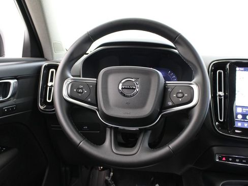 Used 2026 Volvo XC40 B5 Plus AWD/4WD image 25