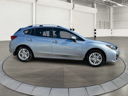 Used 2017 Subaru Impreza 2.0i Premium image 2