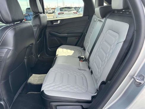 Used 2023 Ford Escape Platinum w/ Premium Technology Package AWD/4WD image 12