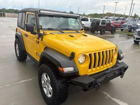 Used 2019 Jeep Wrangler Sport AWD/4WD image 1