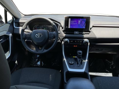 Used 2024 Toyota RAV4 XLE AWD/4WD image 14