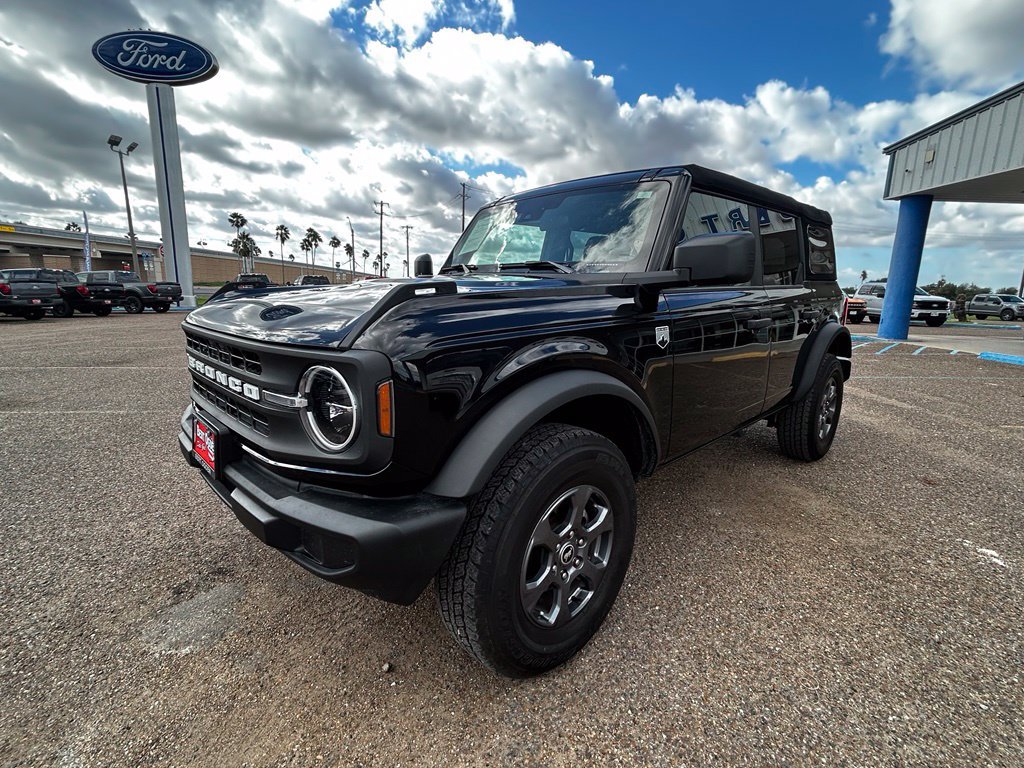 Used 2025 Ford Bronco Big Bend AWD/4WD image 3