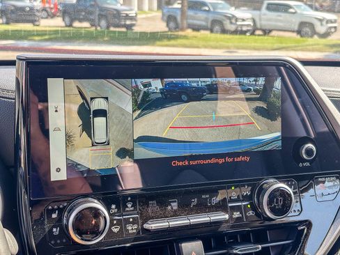 New 2026 Toyota Highlander Limited AWD/4WD image 26