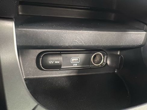 Used 2023 Kia Seltos LX image 27