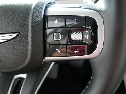 Certified 2026 Genesis GV70 2.5T AWD/4WD image 28