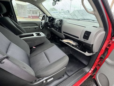 Used 2011 Chevrolet Silverado 1500 W/T RWD image 24