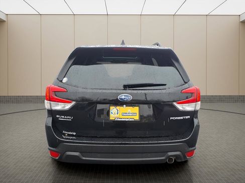Used 2024 Subaru Forester Limited image 8