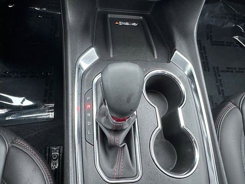 Used 2023 Chevrolet Traverse RS image 18