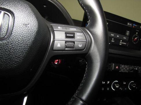 Used 2023 Honda Accord Sport image 6