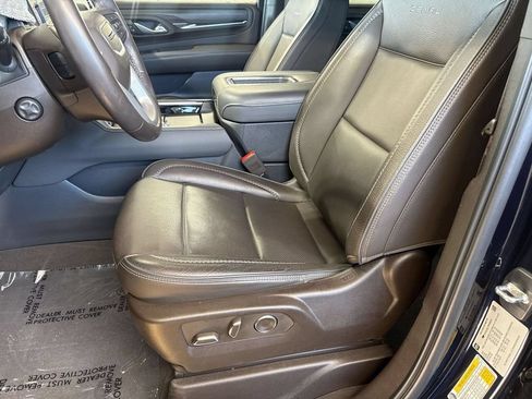 Used 2023 GMC Yukon XL Denali w/ Denali Reserve Package AWD/4WD image 12