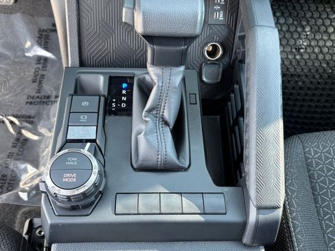 Used 2025 Toyota 4Runner SR5 image 25