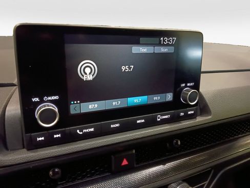 Used 2023 Honda CR-V Sport image 21