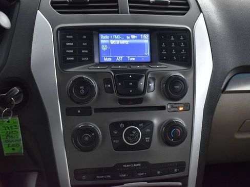 Used 2013 Ford Explorer 4WD w/ Class III Trailer Tow Pkg image 12