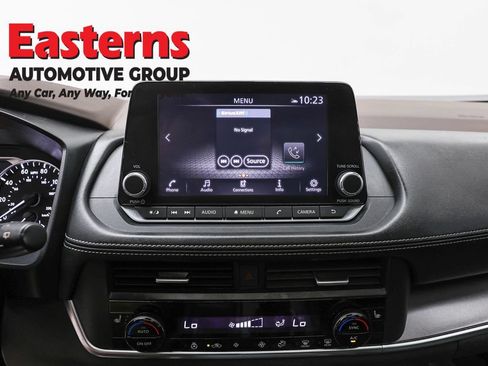 Used 2023 Nissan Rogue SV w/ SV Premium B Package AWD/4WD image 12