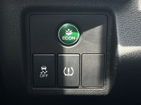 Used 2017 Honda HR-V LX image 22