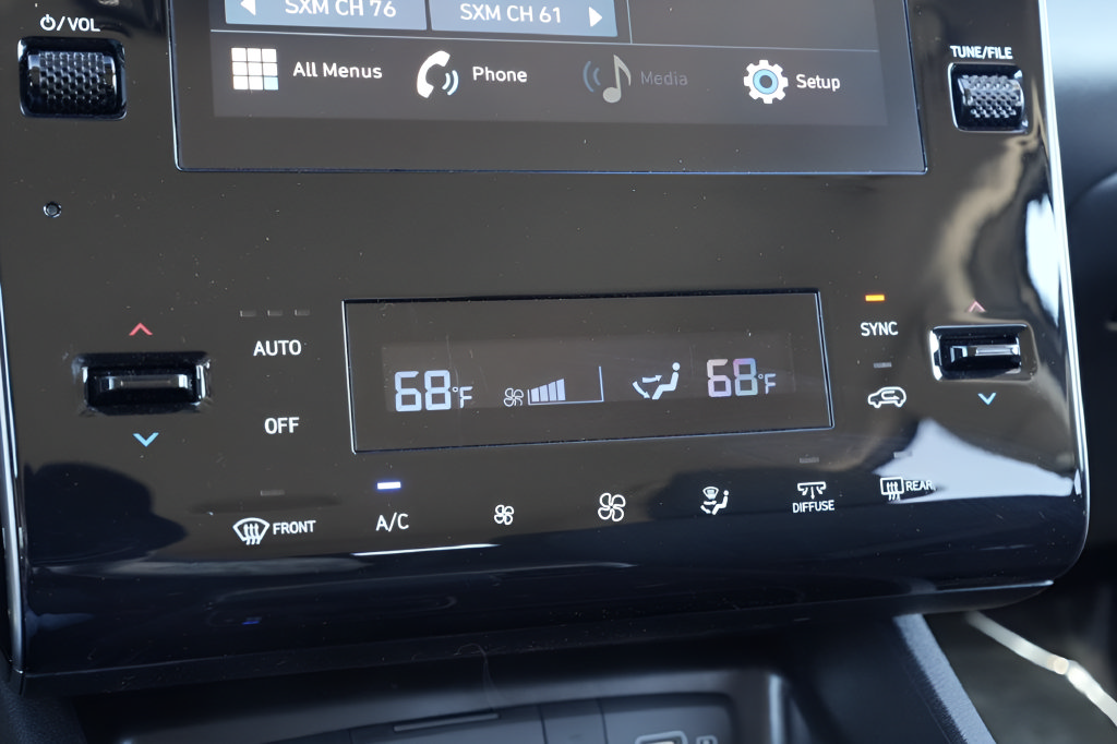 Certified 2024 Hyundai Tucson SEL AWD/4WD image 34