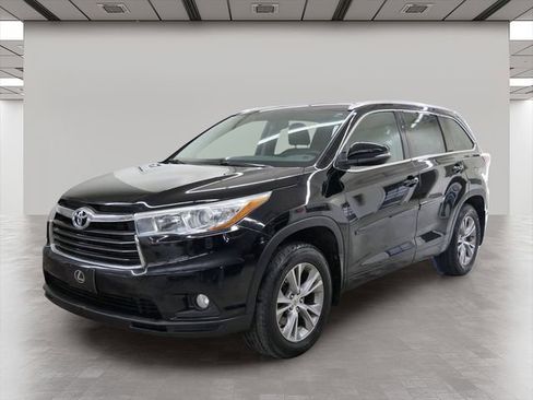 Used 2010 Toyota Highlander SE image 2