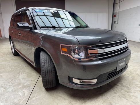 Used 2019 Ford Flex SEL w/ Equipment Group 202A AWD/4WD image 7