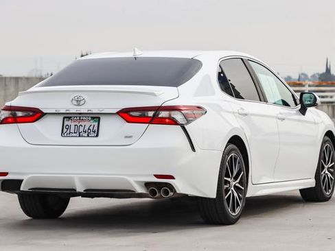 Used 2023 Toyota Camry SE image 8