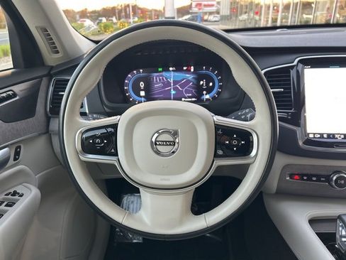Certified 2024 Volvo XC90 B5 Plus w/ Protection Package Premier image 17