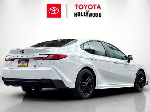 New 2026 Toyota Camry SE FWD image 4