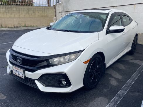 Used 2017 Honda Civic EX image 2