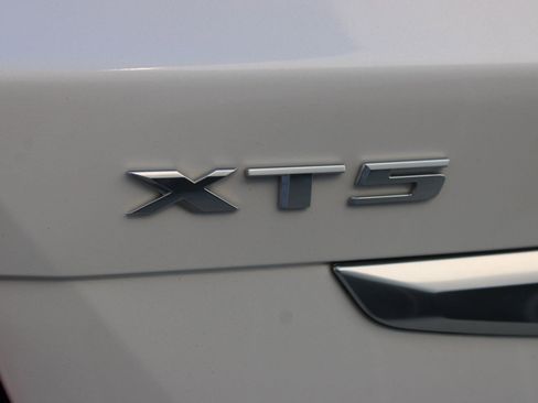 Used 2022 Cadillac XT5 Premium Luxury image 22