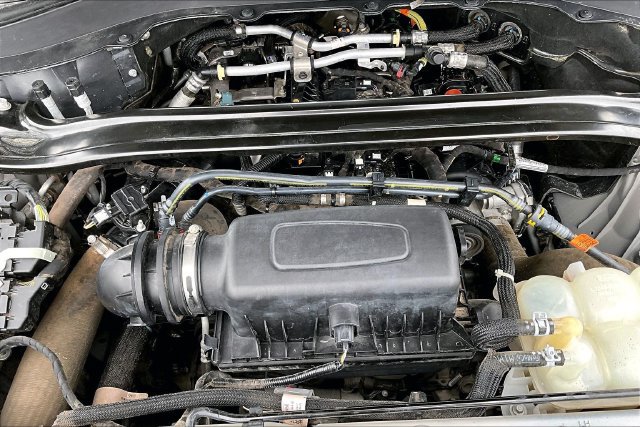 Used 2021 Ford Explorer Limited w/ Equipment Group 301A AWD/4WD image 32