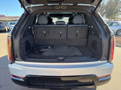 Used 2025 Cadillac Escalade IQ Sport 2 w/ LPO, ONYX Package image 23