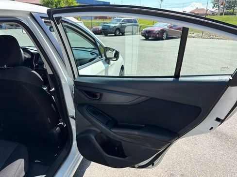 Used 2022 Subaru Impreza 2.0i AWD/4WD image 21