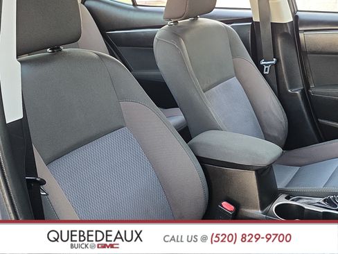 Used 2017 Toyota Corolla LE FWD image 27