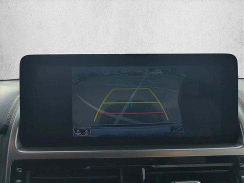 Used 2023 Lexus GX 460 Premium w/ Premium Package image 10