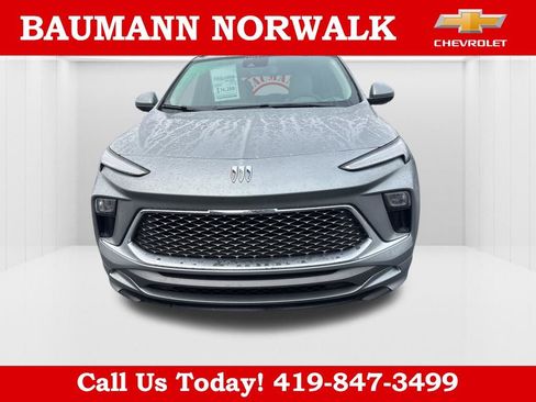 Used 2024 Buick Encore GX Avenir w/ Avenir Convenience Package FWD image 2