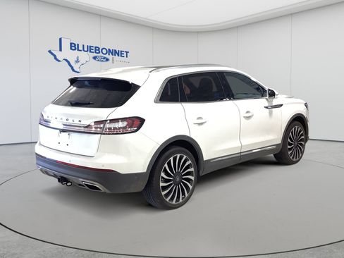Used 2023 Lincoln Nautilus Black Label w/ Class II Trailer Tow Package AWD/4WD image 5
