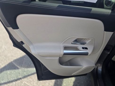 Used 2023 Mercedes-Benz GLA 250 4MATIC image 22