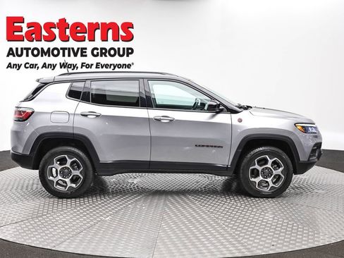Used 2022 Jeep Compass Trailhawk w/ Trailhawk Elite Group AWD/4WD image 4