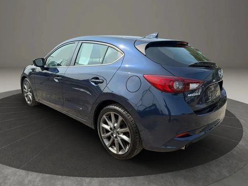 Used 2018 MAZDA MAZDA3 Touring FWD image 7